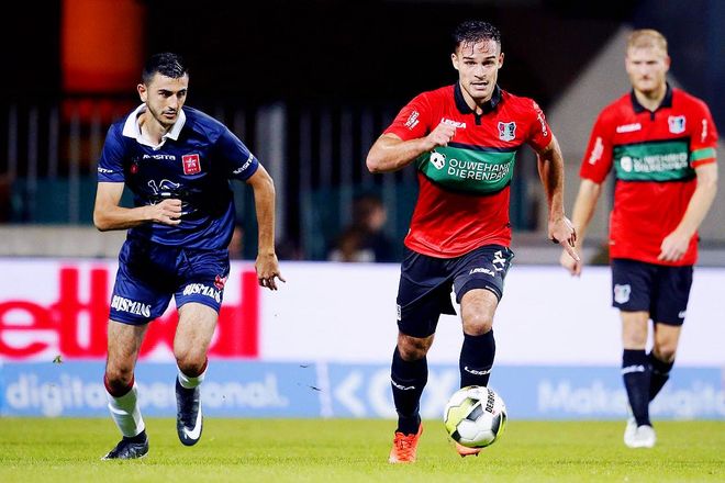 选手李佳 选手李佳